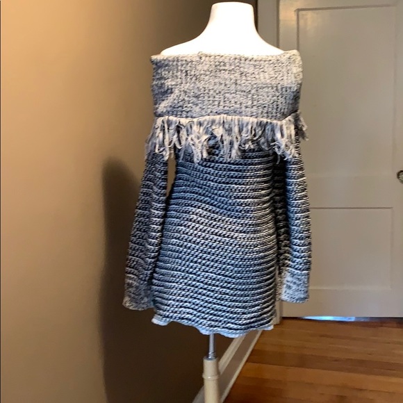 Sweater - Picture 2 of 4